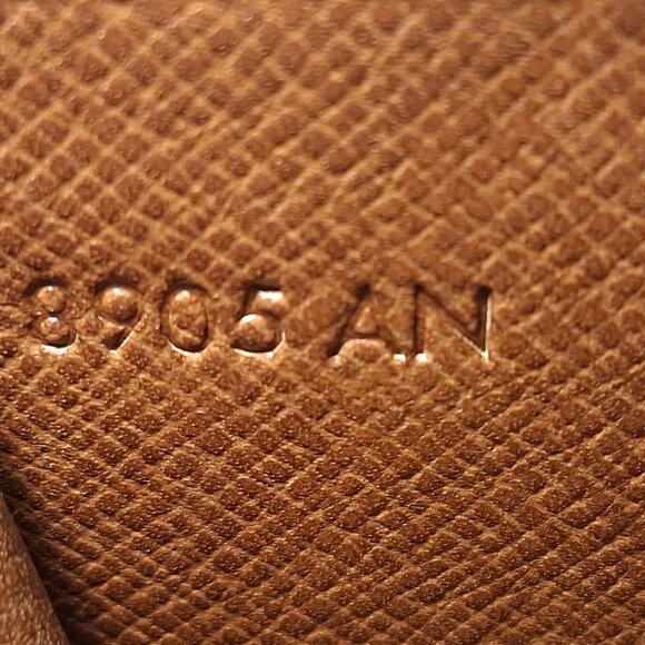 Louis Vuitton 1989 Elise Trifold Wallet Stamp 8905 AN with COA - Picture 8 of 16